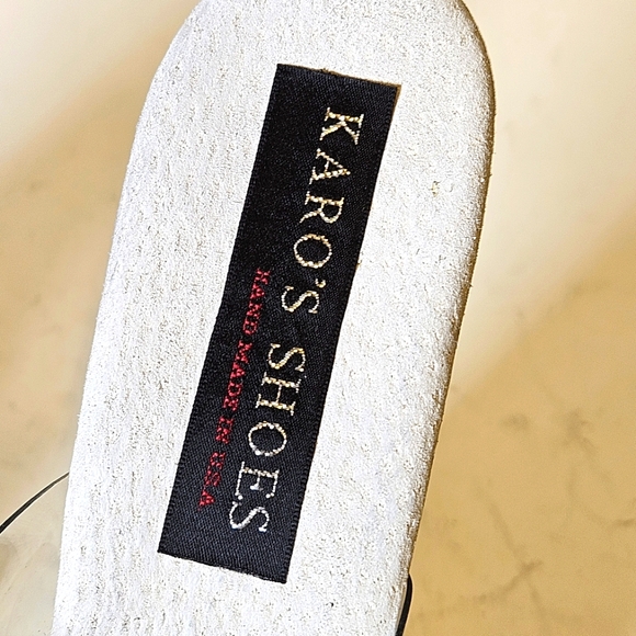 Karo's Shoes 5 inch clear mules. Size 9 wide - Picture 3 of 6